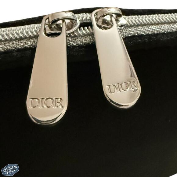 Christian Dior Black Velvet Cosmetic Pouch – Embroidered Logo – Limited Edition - Picture 6 of 8